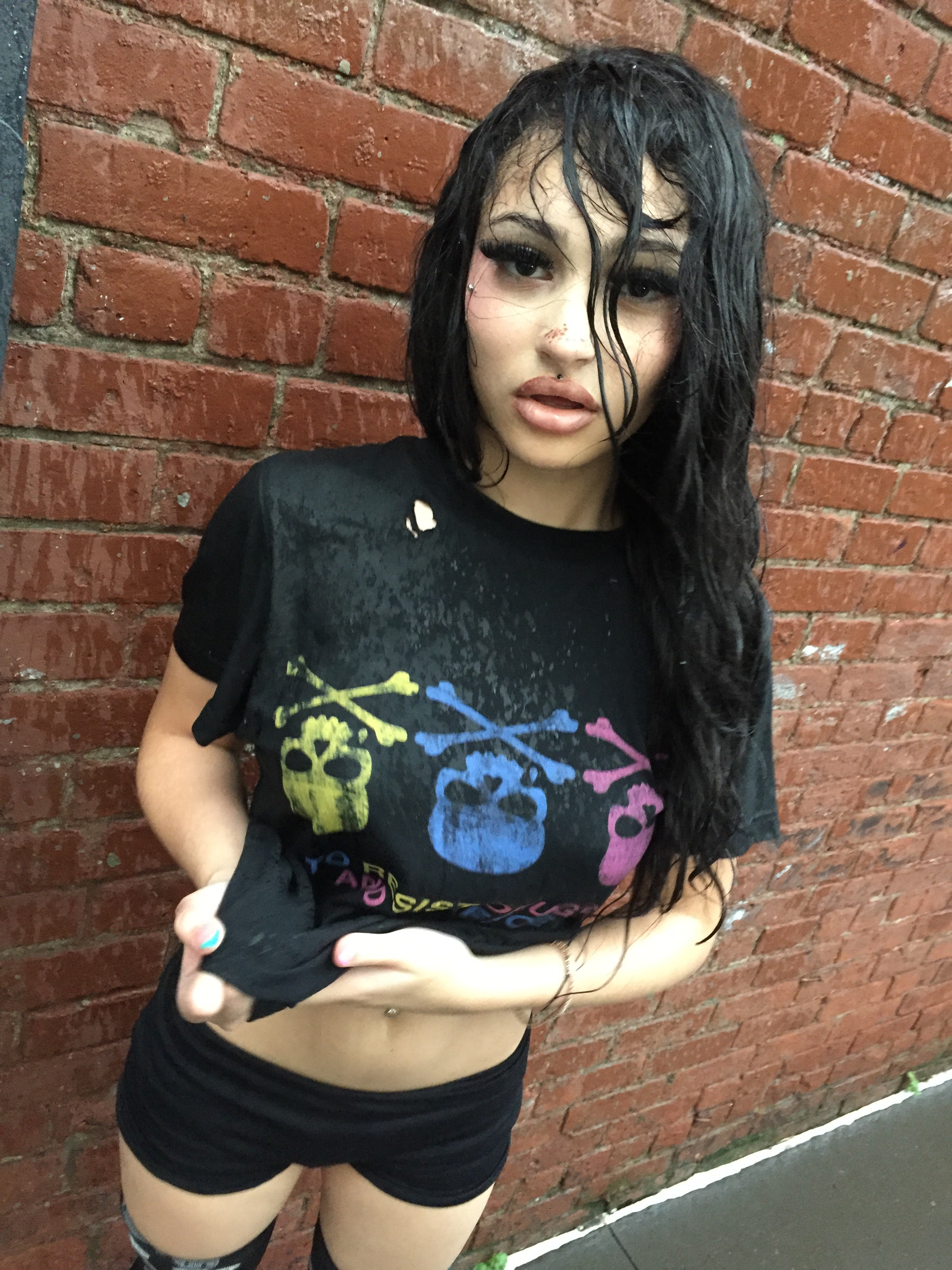 Resist tee